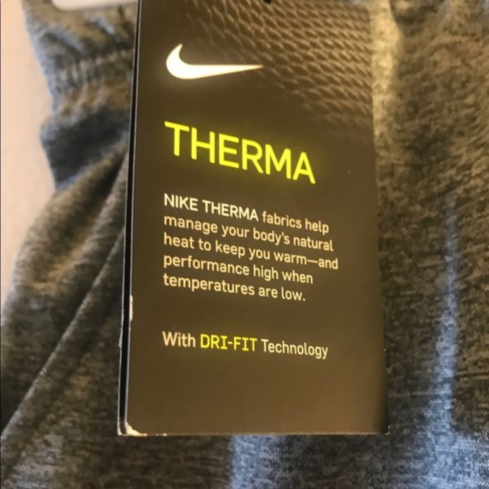 Nike Boys open Hem Therma Pants. - Picture 2 of 3